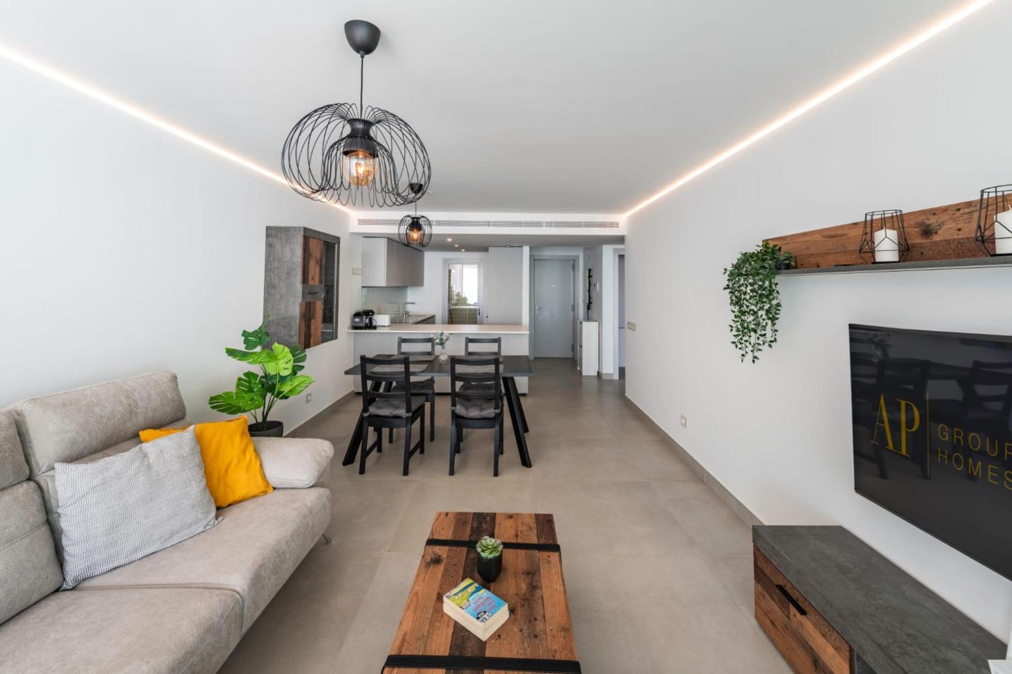 Apartament Serene Seaview Retreat In Higueron: 2br Oasis *