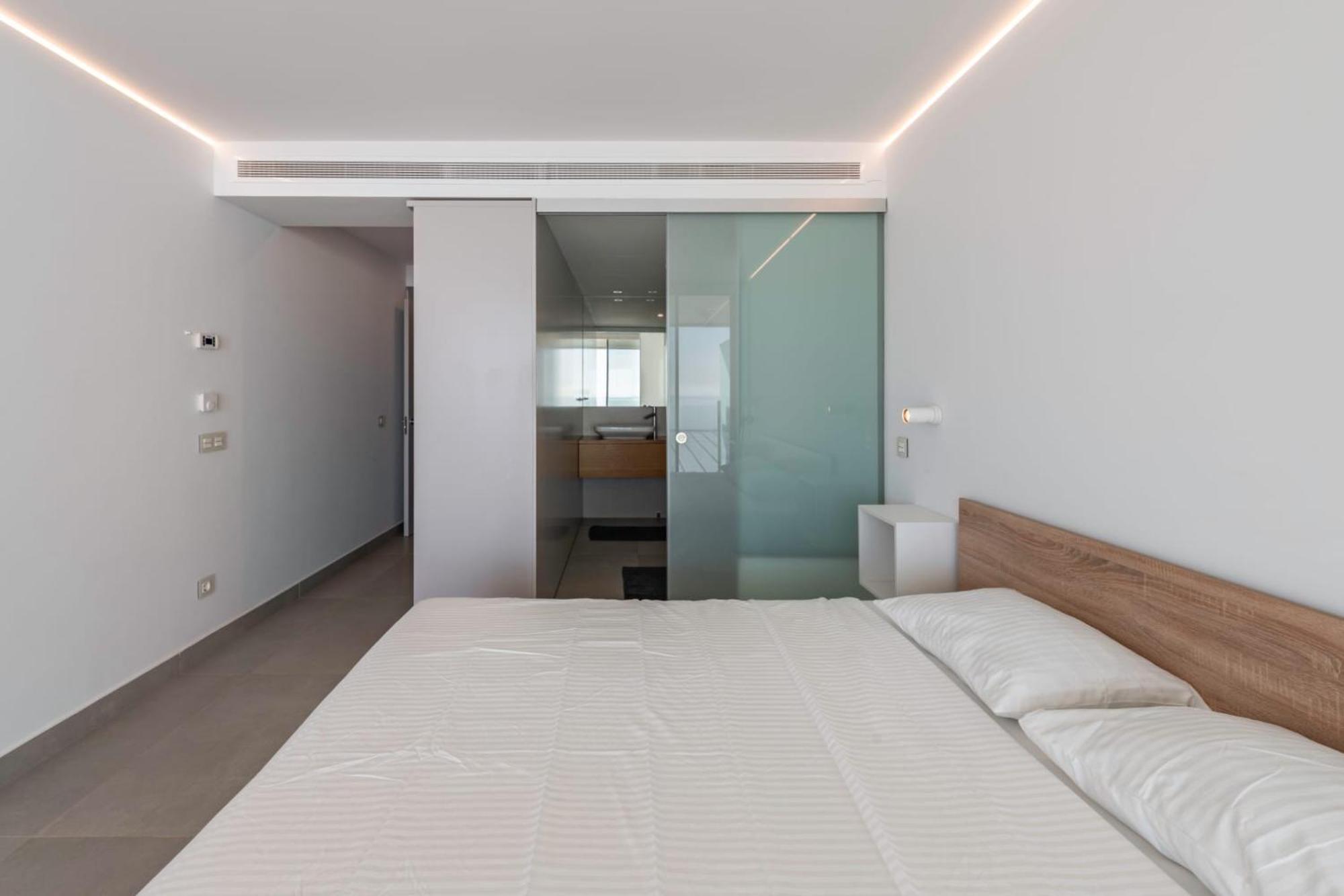 Apartament Serene Seaview Retreat In Higueron: 2br Oasis Fuengirola